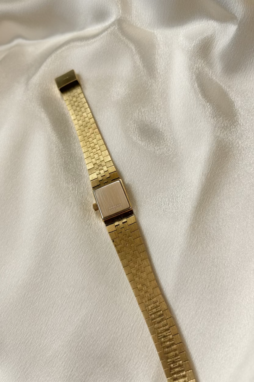 Vintage Engraved Heart Watch