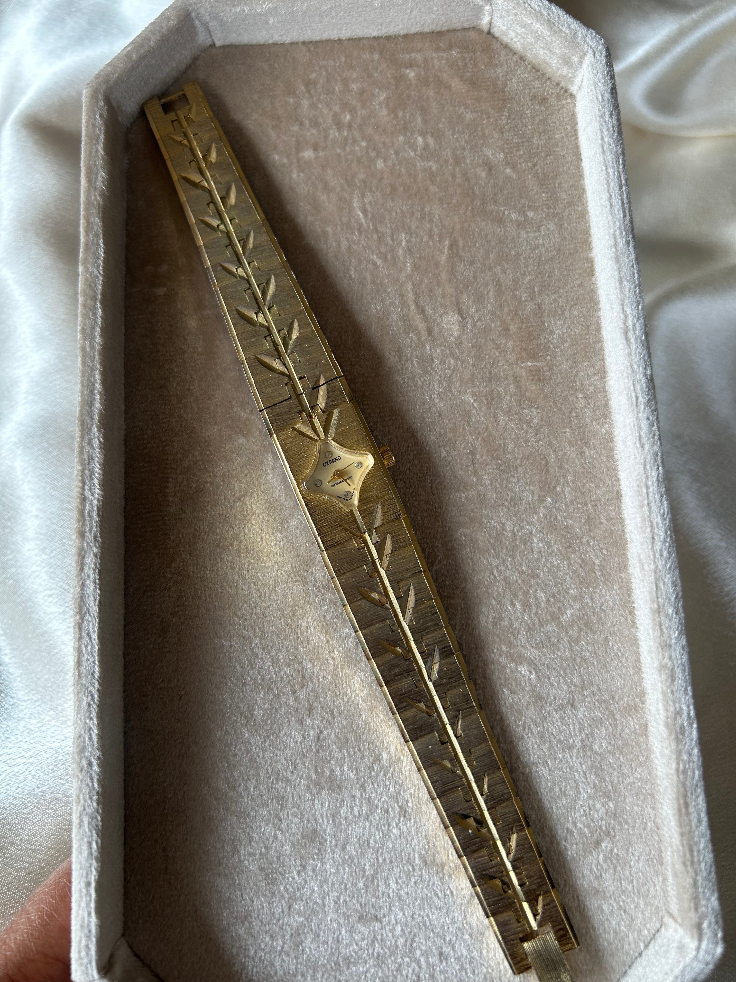 Vintage Gold Engraved Watch