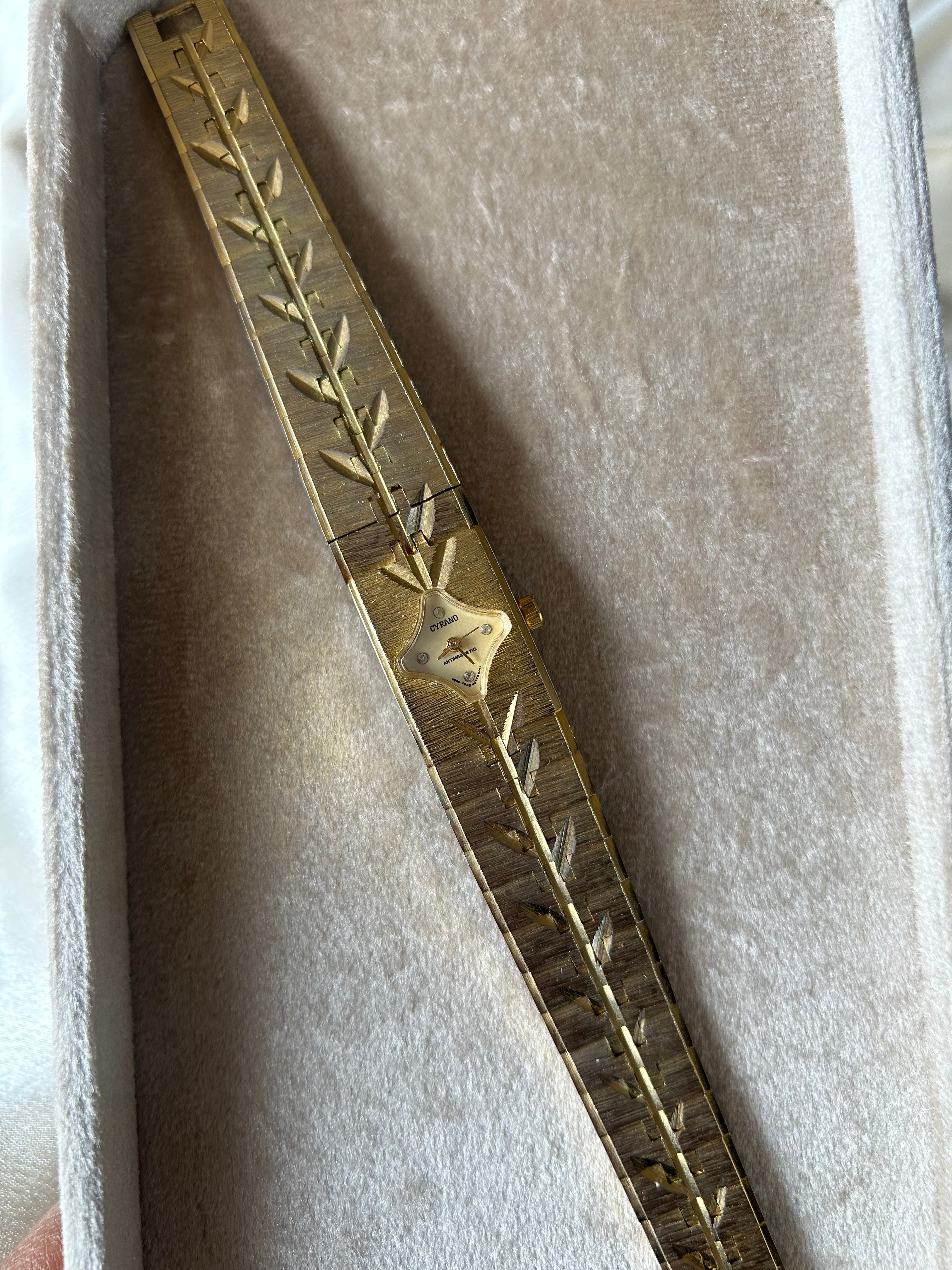 Vintage Gold Engraved Watch