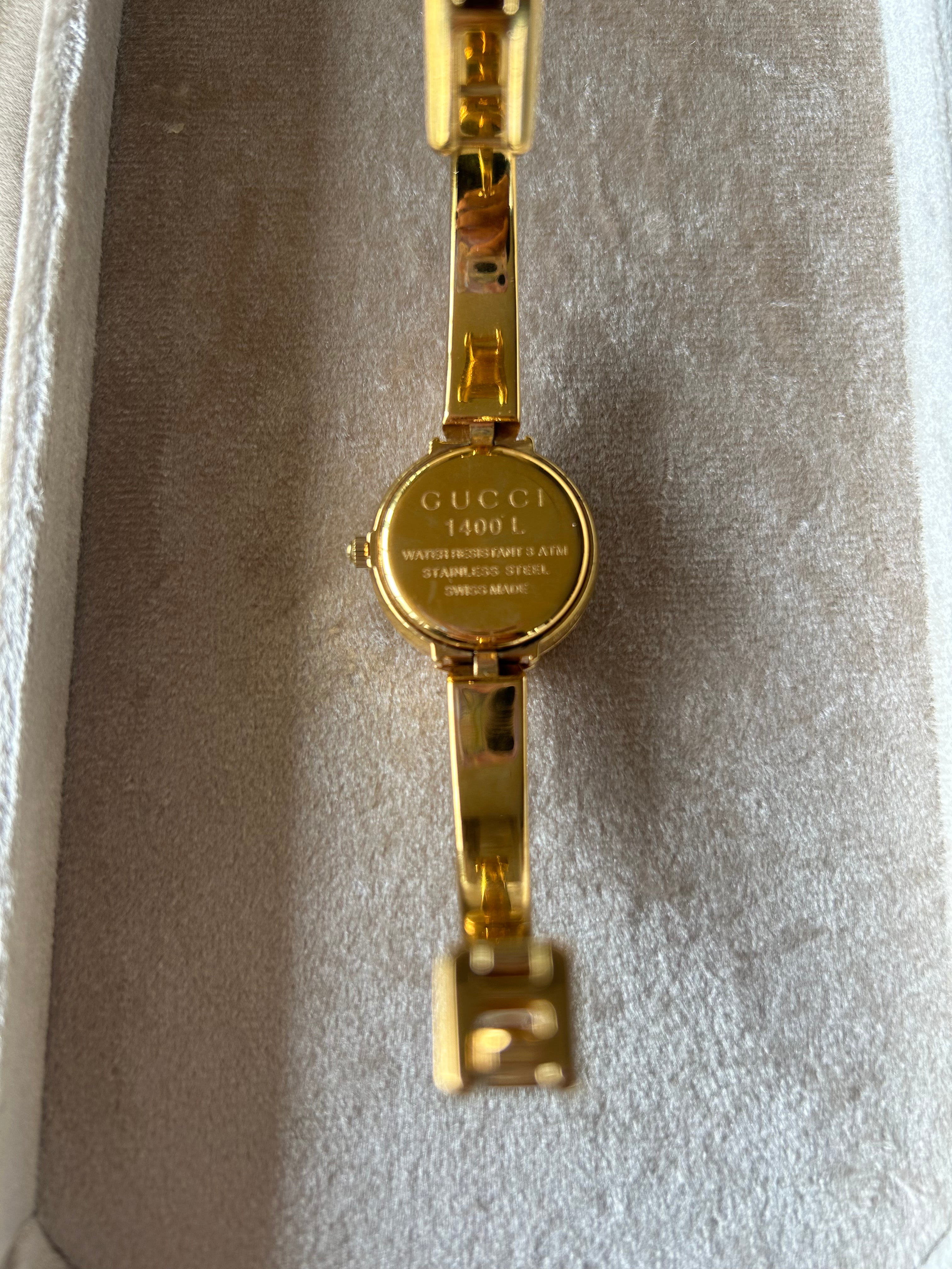 Vintage 90s GUCCI 1400L Watch